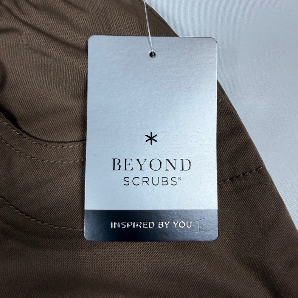 Beyond Scrubs Abby 6 Pocket Yoga Pant Cocoa Brown Flare Leg Petite Small 19129_P - Picture 3 of 7